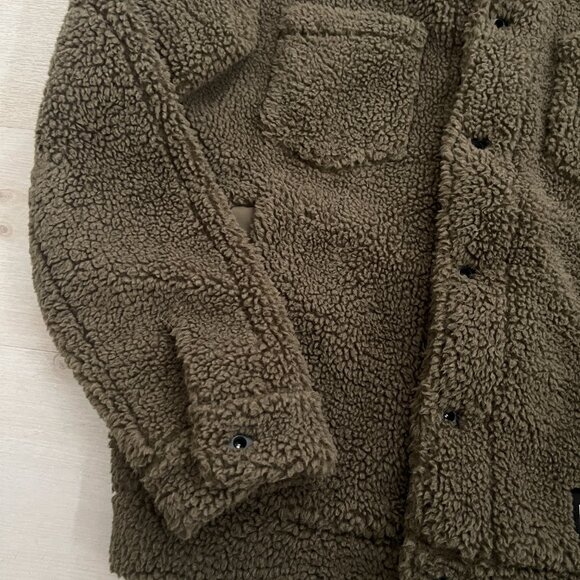 UGG Men's Army Green Plush Fleece Jacket Size Medium - Picture 3 of 7